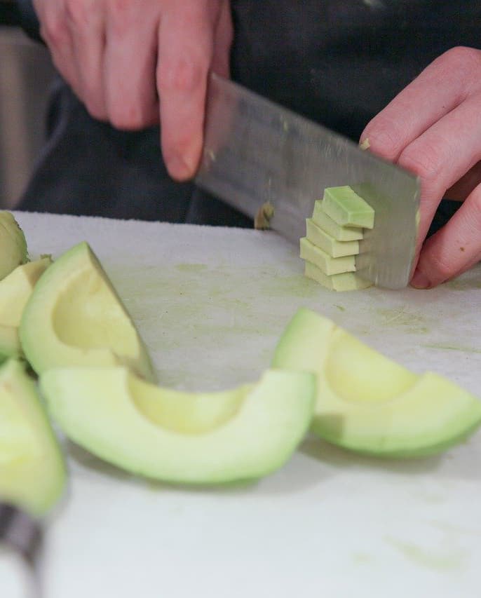 Avocado schneiden – so gehts richtig